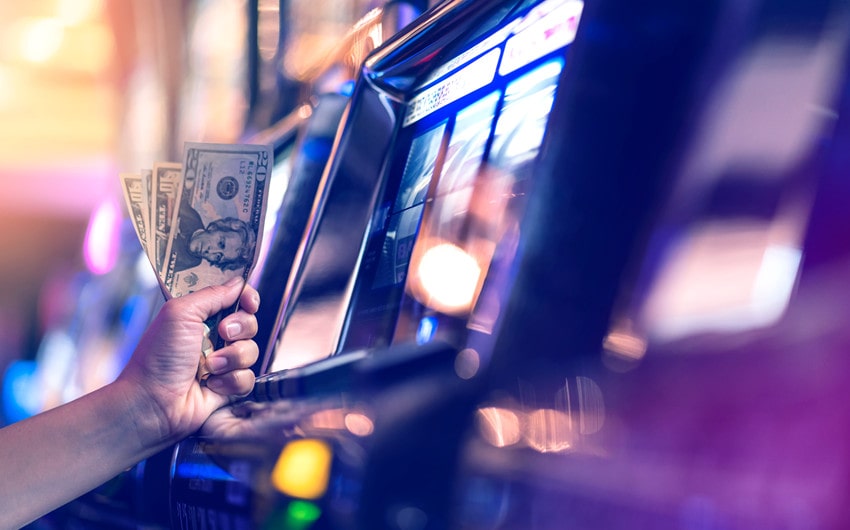 Slot Games Keep Players Engaged